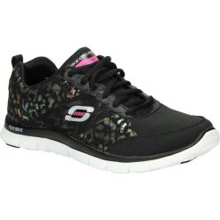 Sportowe skechers 12199. Czarne buty sportowe damskie Skechers, bez wzorów, z materiału, eleganckie. Za 359,99 zł.