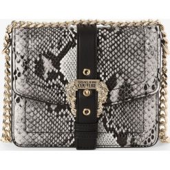 Versace Jeans - Damska torebka na ramię, czarny. Czarne torebki klasyczne damskie Versace Jeans, bez wzorów, z jeansu, na ramię, duże, bez dodatków. Za 799,95 zł.