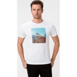 Jack & Jones Cafe Koszulka Biały. Białe podkoszulki męskie Jack & Jones, xl, z nadrukiem, z bawełny, z krótkim rękawem. Za 64,95 zł.