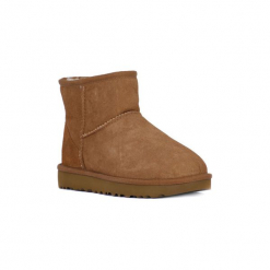 Śniegowce UGG CLASSIC MINI II CHESTNUT. Brązowe śniegowce damskie Ugg. Za 820,29 zł.