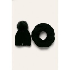 Answear - Czapka i komin. Czarne kominy damskie ANSWEAR, na zimę, bez wzorów, z dzianiny. Za 89,90 zł.