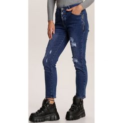 Granatowe Jeansy Mom Fit Liltyse. Niebieskie jeansy damskie Renee, bez wzorów, z jeansu. Za 109,99 zł.