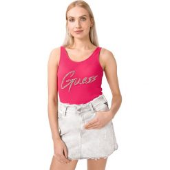 Guess Babe Podkoszulek Różowy. Różowe podkoszulki damskie Guess, xs, z aplikacjami, z bawełny. Za 175,95 zł.