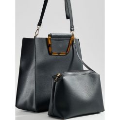 Torba shopper z ozdobnymi uchwytami - Czarny. Czarne torby damskie na zakupy Mohito, bez wzorów, bez dodatków. Za 119,99 zł.