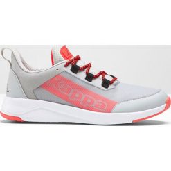 Sneakersy Kappa bonprix jasnoszaro-koralowy. Szare buty sportowe damskie bonprix. Za 109,99 zł.