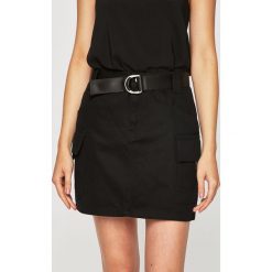 Only - Spódnica jeansowa. Czarne spódniczki damskie ONLY, na co dzień, w paski, z bawełny, casualowe, mini, proste. W wyprzedaży za 99,90 zł.