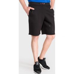 Armani Exchange Szorty Czarny. Czarne spodenki i szorty męskie Armani Exchange, xxl, bez wzorów, z elastanu. Za 524,95 zł.