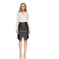 JULIETA Spódnica z wycięciem - czarna. Czarne spódniczki damskie Stylove, s, z elastanu, ołówkowe. Za 89,00 zł.