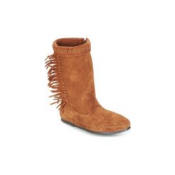 Kozaki Minnetonka LUNA FRINGE BOOT. Brązowe kozaki damskie marki Minnetonka. Za 527,20 zł.
