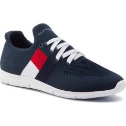 Sneakersy TOMMY HILFIGER - Knitted Flag Light Sneaker FW0FW04144 Midnight 403. Niebieskie półbuty damskie TOMMY HILFIGER, z tworzywa sztucznego. Za 399,00 zł.