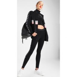 Bluzki damskie: Hype WOMENS CROP HIGH NECK Bluzka z długim rękawem black/white