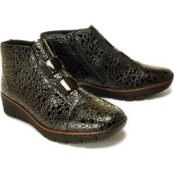 RIEKER 53793-45 grey, botki damskie. Szare koturny damskie Rieker, z polaru, bez obcasa, na koturnie, na zamek. Za 259,90 zł.