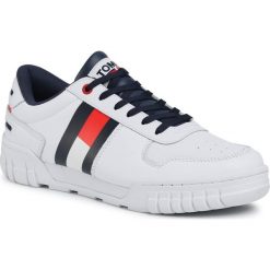 Sneakersy TOMMY JEANS - Retro Tommy Jeans Sneaker EM0EM00575 White YBR. Białe sneakersy męskie Tommy Jeans, bez zapięcia. Za 449,00 zł.