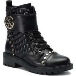 Trapery GUESS - Heathir FL7HEA LEA10 BLACK. Czarne trapery damskie Guess, ze skóry ekologicznej, klasyczne, bez obcasa, bez zapięcia. W wyprzedaży za 359,00 zł.