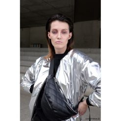 Nerka Black Diamond. Czarne nerki damskie Pakamera, w paski, ze skóry ekologicznej, eleganckie, pikowane, bez dodatków. Za 109,00 zł.