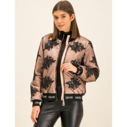Kurtka bomber Liu Jo Sport T69027 J5753. Różowe kurtki sportowe damskie Liu Jo Sport, xs, bez wzorów, z poliamidu, bez kaptura. W wyprzedaży za 829,00 zł.