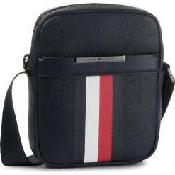 Saszetka TOMMY HILFIGER - Th Down Cropp Mini Reporter AM0AM05455 CJM. Niebieskie torby męskie skórzane TOMMY HILFIGER, bez wzorów, ze skóry ekologicznej, młodzieżowe. W wyprzedaży za 219,00 zł.