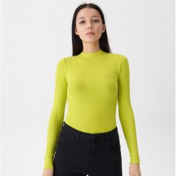 Sweter w prążki - Żółty. Żółte swetry damskie marki House, xl, bez wzorów, bez rękawów, bez kaptura. Za 59,99 zł.