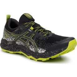 Buty ASICS - FujiTrabuco Lyte 1011A700 Black/Graphite Grey 001. Czarne buty sportowe męskie Asics, ze skóry ekologicznej, bez zapięcia, do biegania. Za 549,00 zł.