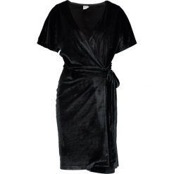 Sukienki hiszpanki: Saint Tropez VELVET WRAP OVER Sukienka koktajlowa black