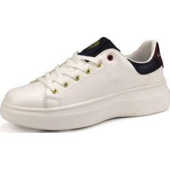 U.S. POLO ASSN. tenisówki damskie Miriam Club 41 biały. Białe trampki i tenisówki damskie U.S. Polo Assn., bez wzorów, ze skóry, bez zapięcia. Za 369,00 zł.