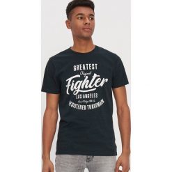 T-shirt z nadrukiem - Zielony. Zielone t-shirty damskie House, s, z nadrukiem, bez kołnierzyka. Za 39,99 zł.