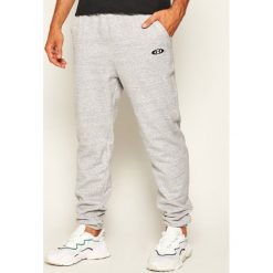 Spodnie dresowe Under Armour Ua Performance Originators Fleece 1345596. Czarne jeansy męskie Under Armour, xl, bez wzorów, z jeansu. W wyprzedaży za 169,00 zł.