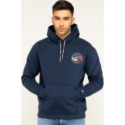 Bluza Tommy Jeans TJM Chest Logo Hoodie DM0DM07409. Niebieskie bluzy męskie Tommy Jeans, m, bez wzorów, z bawełny, bez kołnierzyka, bez rękawów, bez kaptura. W wyprzedaży za 409,00 zł.