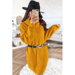 Sweter damski DAVERA MUSTARD. Żółte bluzy damskie Sweter damski DAVERA MUSTARD, uniwersalny, bez wzorów, bez rękawów, bez kaptura. W wyprzedaży za 89,00 zł.