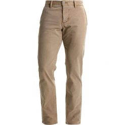 Chinosy męskie: DOCKERS NEW BIC MIST WASH Chinosy new british khaki