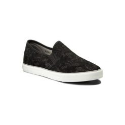 NYLON RED WSJGH07 Czarny. Czarne trampki i tenisówki damskie Nylon Red, bez wzorów, z nylonu, bez zapięcia. Za 59,99 zł.