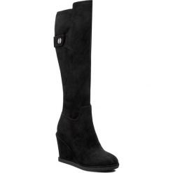 Kozaki GUESS - Walton FLWLT4 SUE11 BLACK. Czarne bez kategorii marki Guess, z materiału. W wyprzedaży za 549,00 zł.