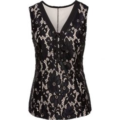 Top z koronką bonprix czarny. Czarne bluzki damskie bonprix, w koronkowe wzory, z koronki, bez kołnierzyka, bez rękawów. Za 79,99 zł.