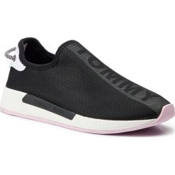 Sneakersy TOMMY JEANS - Technical Mesh Flexi Sneaker EN0EN00586 Black 990. Czarne półbuty damskie Tommy Jeans, z jeansu. Za 449,00 zł.