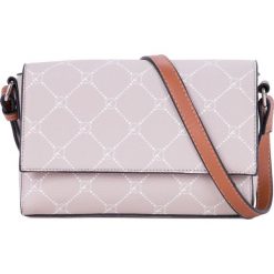 Tamaris torebka crossbody 30104 jasnoróżowa uni. Różowe torebki klasyczne damskie Tamaris, bez wzorów, bez dodatków. Za 219,00 zł.