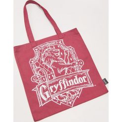 Materiałowa torba Harry Potter - Bordowy. Czerwone torebki klasyczne damskie marki House, z tkaniny. W wyprzedaży za 19,99 zł.