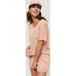O'Neill Essentials Drapey Koszulka Beżowy. Brązowe koszulki damskie O'Neill, s, bez wzorów, z wiskozy, bez kołnierzyka, z krótkim rękawem. Za 137,95 zł.