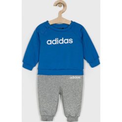 Adidas Performance - Dres dziecięcy 62-104 cm. Niebieskie spodnie chłopięce marki adidas Performance, z nadrukiem, z bawełny, długie. Za 129,90 zł.