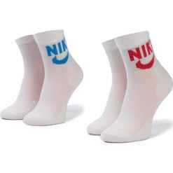 Zestaw 2 par wysokich skarpet unisex NIKE - SK0204 902 Biały. Białe skarpetki damskie Nike, bez wzorów, z elastanu. Za 69,00 zł.