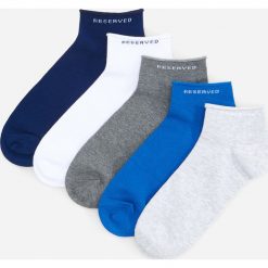 Skarpety stopki 5 pack - Jasny szary. Szare skarpetki męskie Reserved, bez wzorów. Za 34,99 zł.