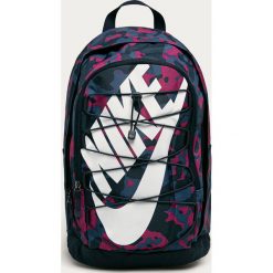 Nike Sportswear - Plecak. Plecaki damskie Nike Sportswear, z nadrukiem, z poliesteru. Za 169,90 zł.