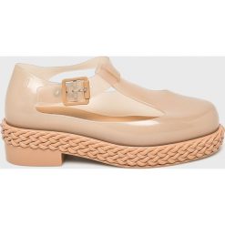 Melissa - Półbuty Kazakowa II. Brązowe koturny damskie Melissa, z materiału, na obcasie. W wyprzedaży za 199,90 zł.