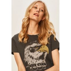 Lee - T-shirt. Szare topy damskie Lee, s, z nadrukiem, z bawełny, z okrągłym kołnierzem. W wyprzedaży za 49,90 zł.