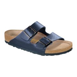 Klapki w kolorze granatowym. Niebieskie klapki męskie Birkenstock, bez wzorów, z materiału. W wyprzedaży za 249,95 zł.