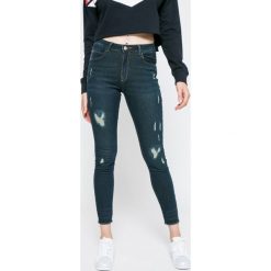 Missguided - Jeansy. Niebieskie jeansy damskie marki Missguided, z elastanu. W wyprzedaży za 79,90 zł.
