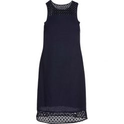 Sukienka lniana bonprix ciemnoniebieski. Niebieskie sukienki damskie bonprix, na lato, w koronkowe wzory, z koronki, bez kołnierzyka, bez rękawów. Za 119,99 zł.