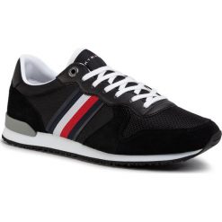 Sneakersy TOMMY HILFIGER - Iconic Material Mix Runner FM0FM02667 Black BDS. Czarne sneakersy męskie TOMMY HILFIGER, na co dzień, bez wzorów, z zamszu, klasyczne, bez zapięcia. W wyprzedaży za 279,00 zł.