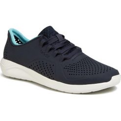 Półbuty CROCS - Literide Pacer W 205234 Navy/Ice Blue. Niebieskie klapki damskie Crocs, bez wzorów, z tworzywa sztucznego, bez obcasa, na płaskiej podeszwie. Za 269,00 zł.