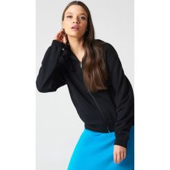Bluzy damskie: NA-KD Basic Bluza basic z kapturem – Black