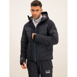 Kurtka narciarska EA7 Emporio Armani 6GPG09 PNQ7Z 1200. Czarne kurtki sportowe męskie EA7 Emporio Armani, xl, bez wzorów, z elastanu, bez kaptura, narciarskie. W wyprzedaży za 1199,00 zł.